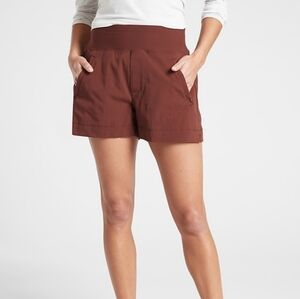 Athleta Trekkie North Short